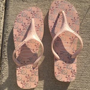 Havianas flip flops size 7/8
